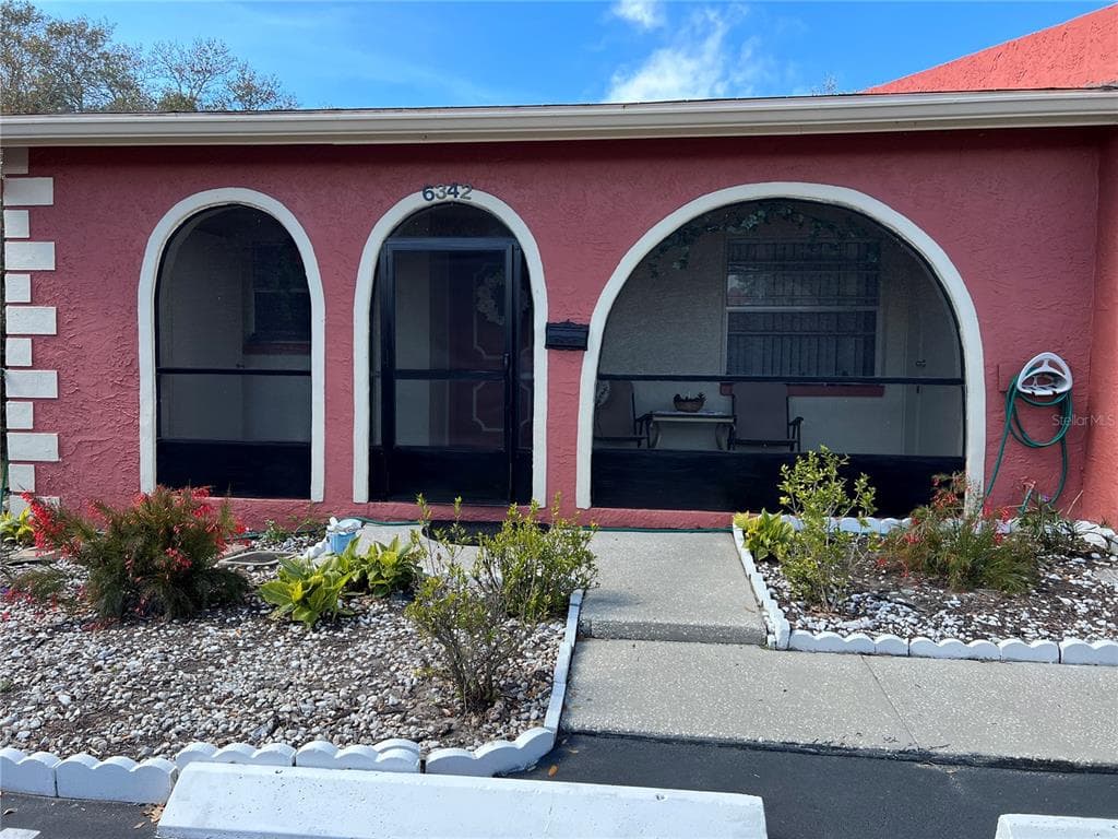 6342 BONNIE BAY CIRCLE N PINELLAS PARK, FL 33781