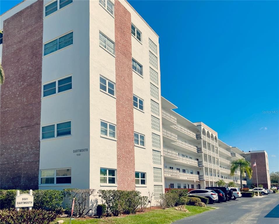 5501 80TH STREET N UNIT 214 ST PETERSBURG, FL 33709