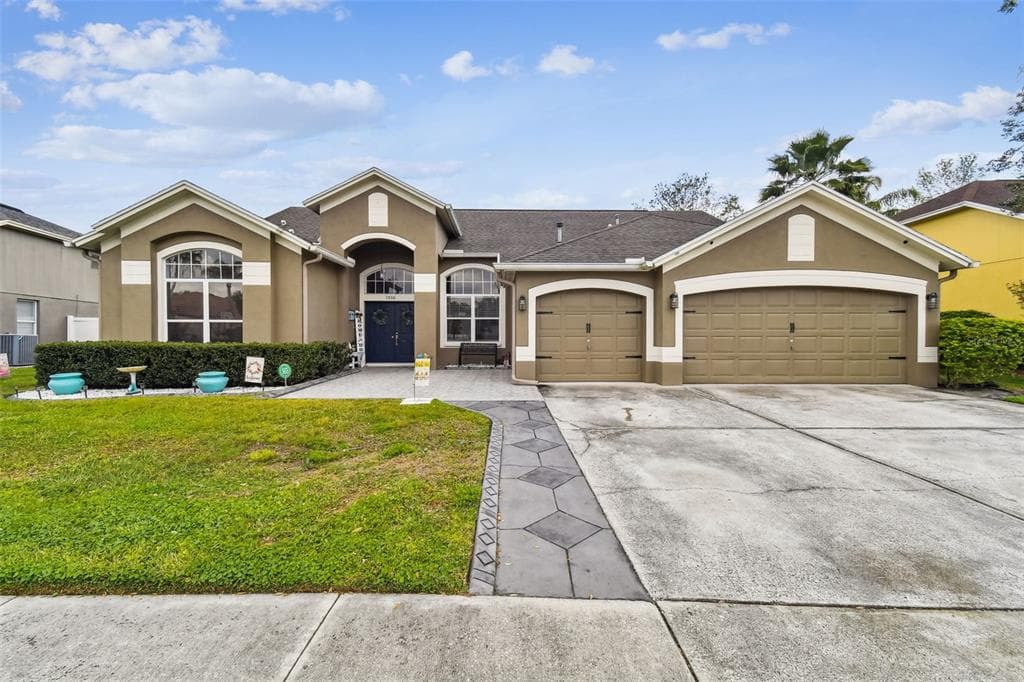 1536 DISTANT OAKS DRIVE WESLEY CHAPEL, FL 33543