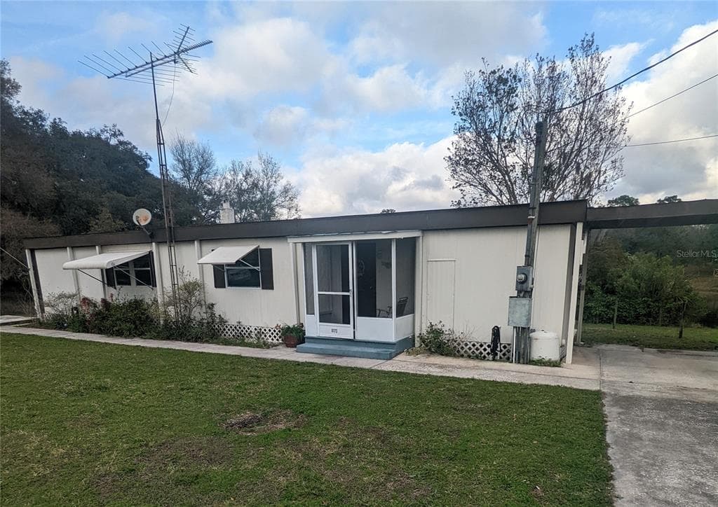 8172 INDIAN TRAIL ROAD WEEKI WACHEE, FL 34613
