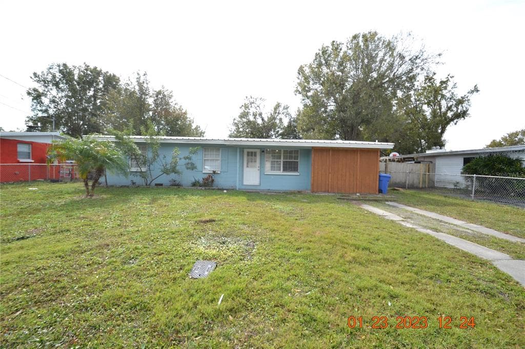7913 ENDIVE AVENUE TAMPA, FL 33619