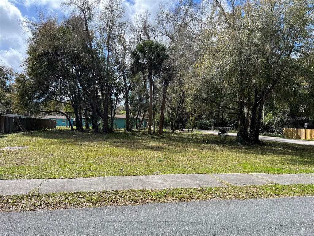 602 NE 11TH STREET CRYSTAL RIVER, FL 34428