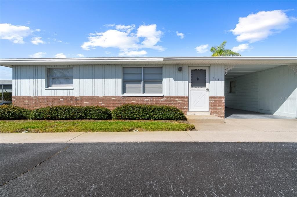 12400 PARK BOULEVARD UNIT 215 SEMINOLE, FL 33772