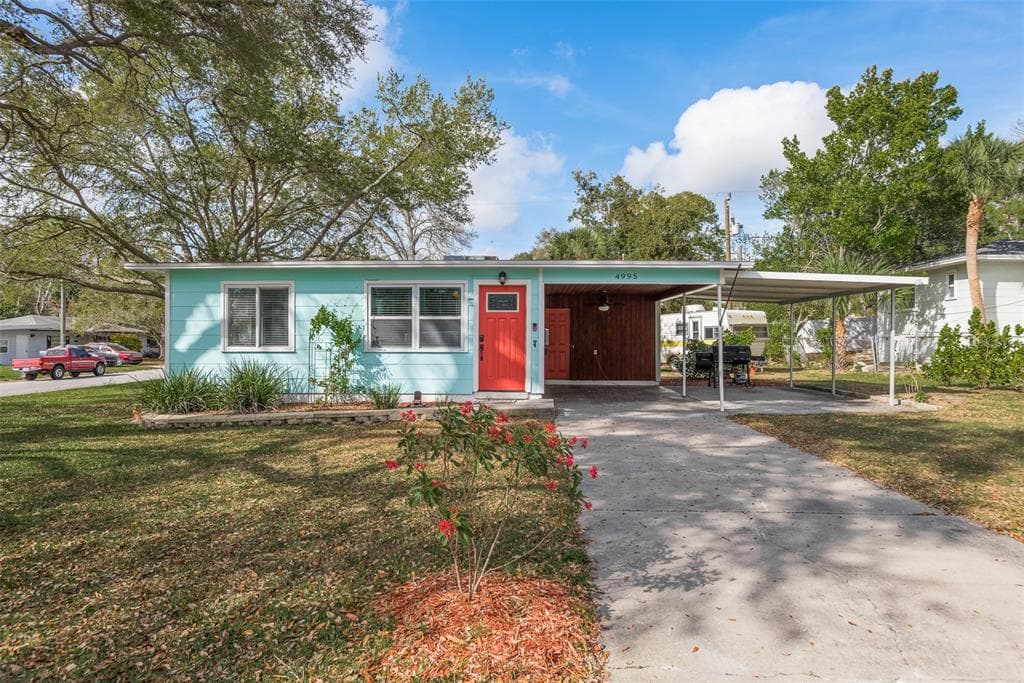 4995 OXFORD AVENUE N ST PETERSBURG, FL 33710