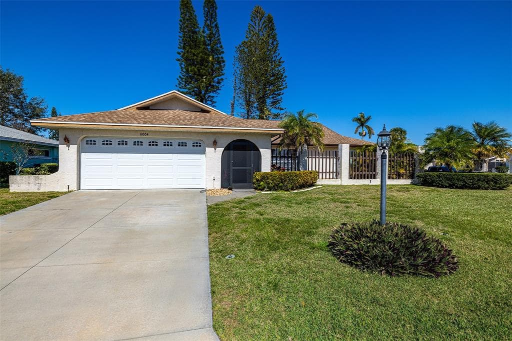 6004 11TH AVENUE W BRADENTON, FL 34209