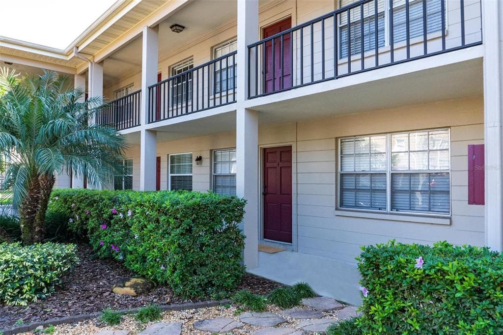 2207 S CAROLINA AVENUE UNIT 4 TAMPA, FL 33629