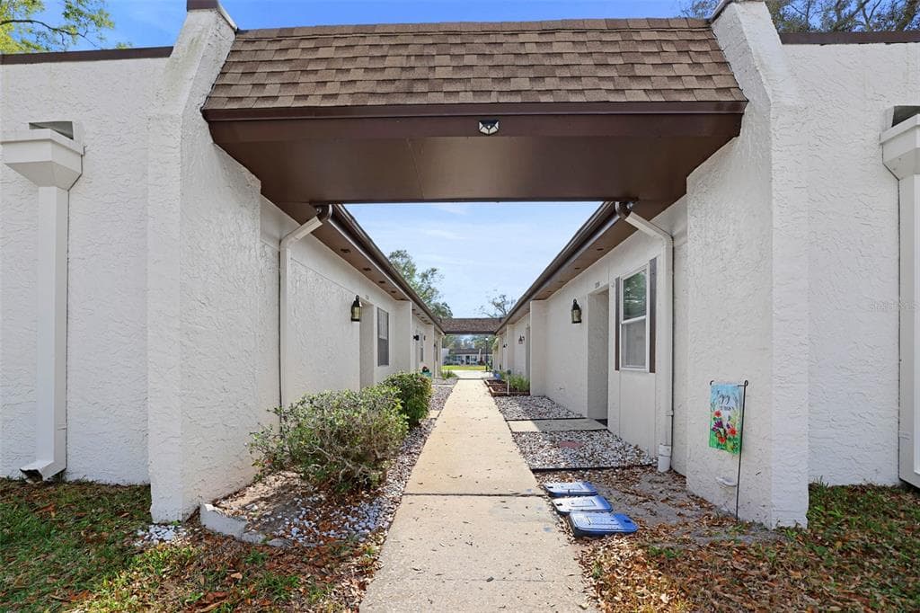 3138 HIGHLANDS BOULEVARD UNIT A PALM HARBOR, FL 34684