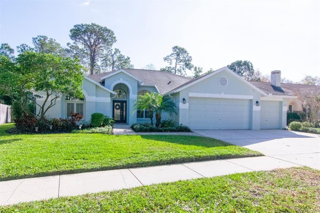 10513 CHAMBERS DRIVE TAMPA, FL 33626