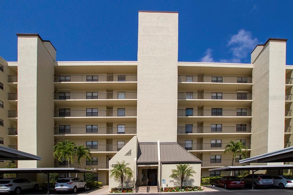3200 COVE CAY DRIVE UNIT 2D CLEARWATER, FL 33760