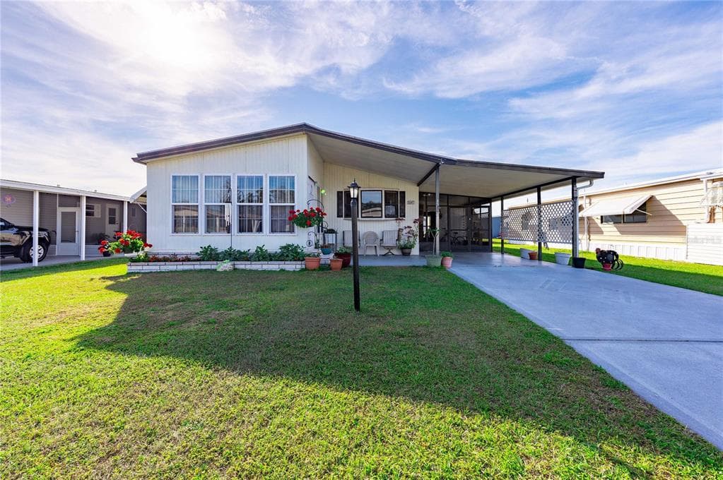 5547 BENTON STREET ZEPHYRHILLS, FL 33542