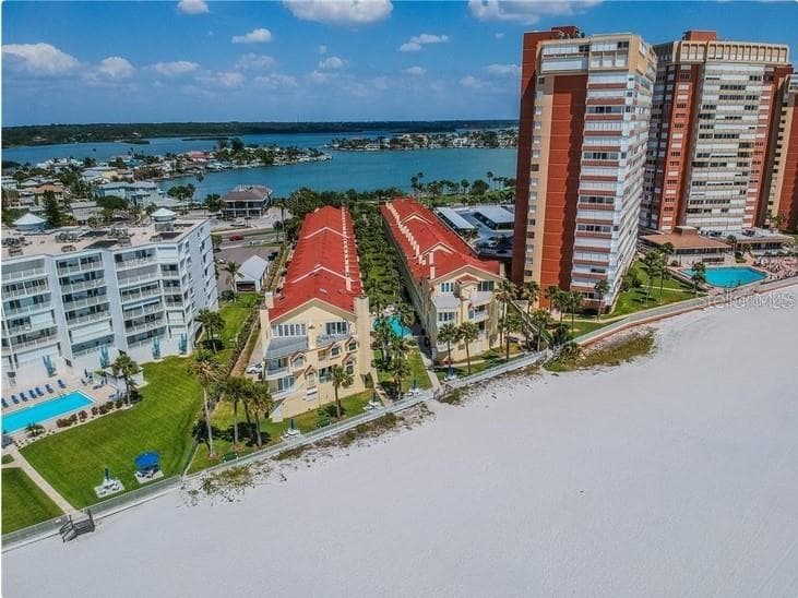 17960 GULF BOULEVARD UNIT 201 REDINGTON SHORES, FL 33708