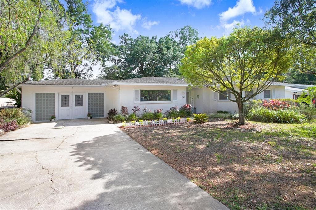 717 WESTWOOD DRIVE BRANDON, FL 33511