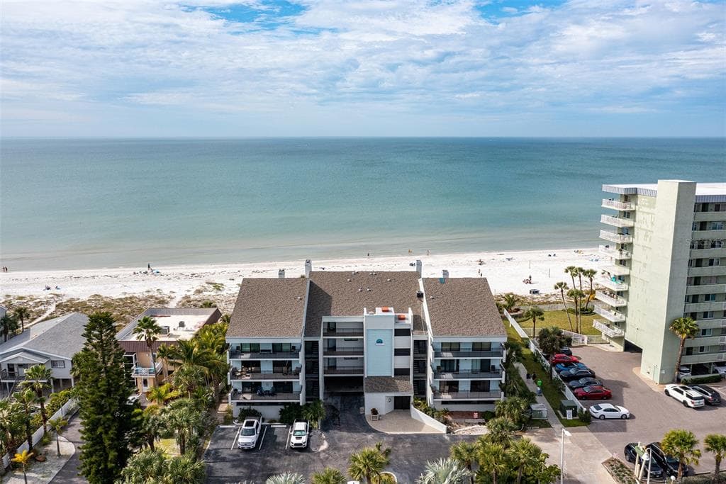 19940 GULF BOULEVARD UNIT 140 INDIAN SHORES, FL 33785