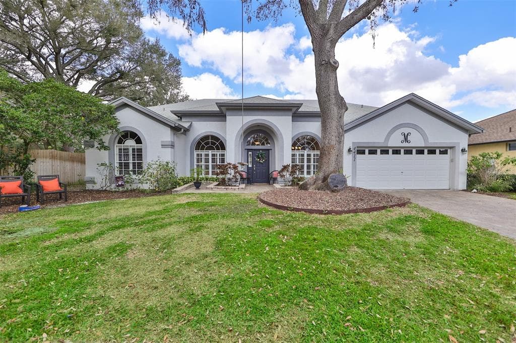 4411 ROUND LAKE COURT TAMPA, FL 33618