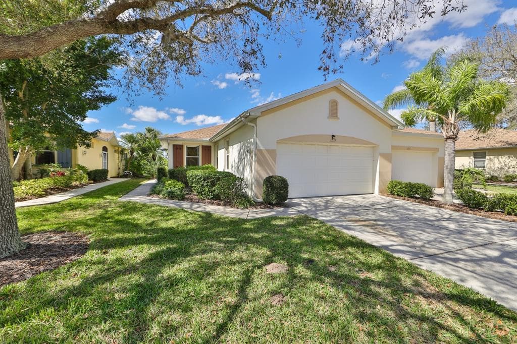 1239 HUNTINGTON GREENS DRIVE SUN CITY CENTER, FL 33573