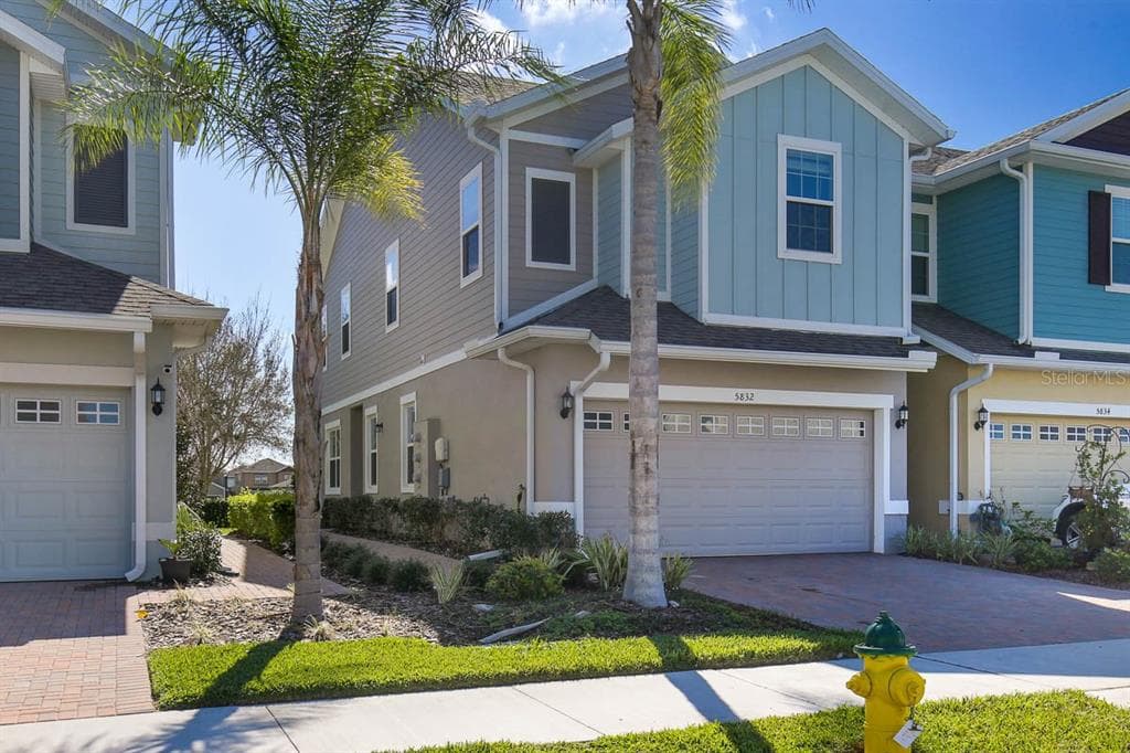 5832 SPOTTED HARRIER WAY LITHIA, FL 33547