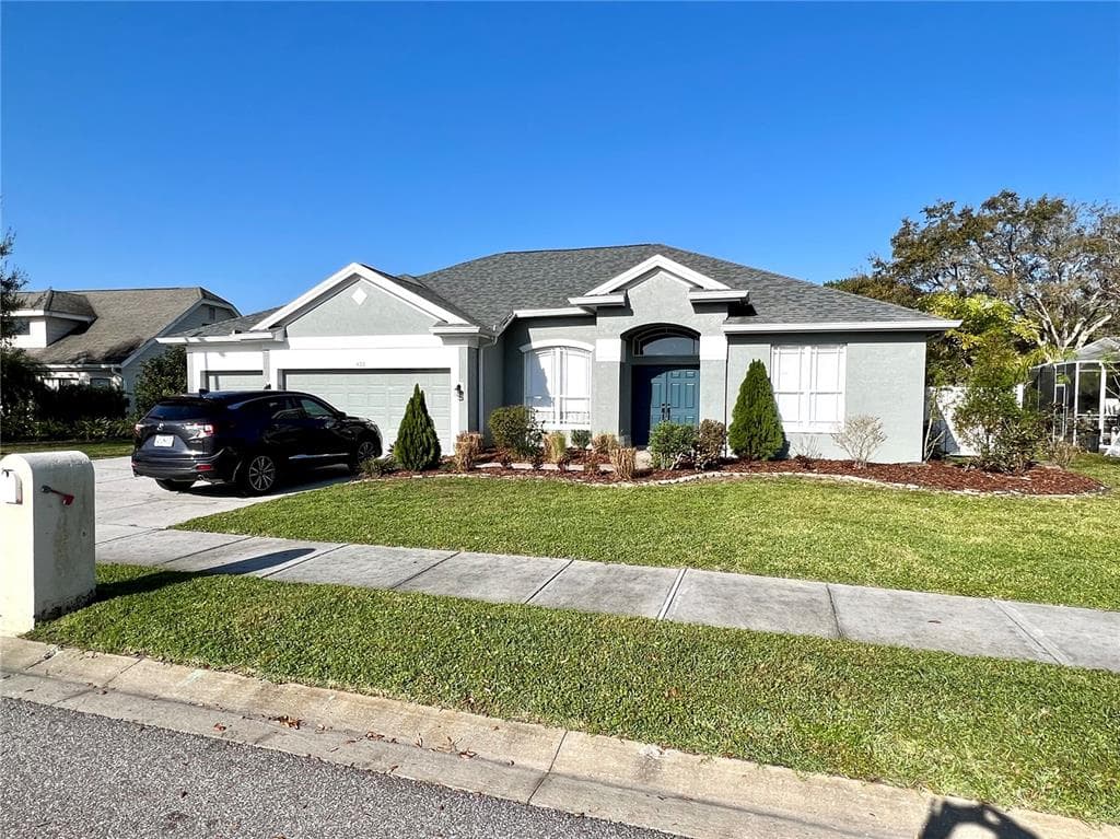 422 LAKEWOOD DRIVE