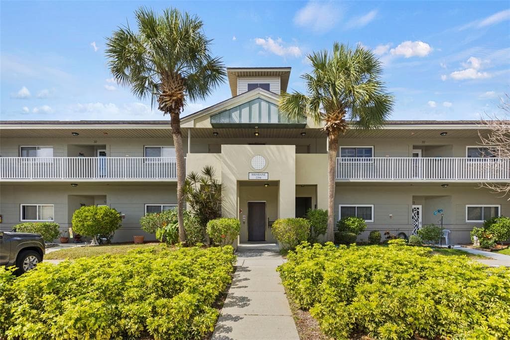 2294 BELGIAN LANE UNIT 34 CLEARWATER, FL 33763