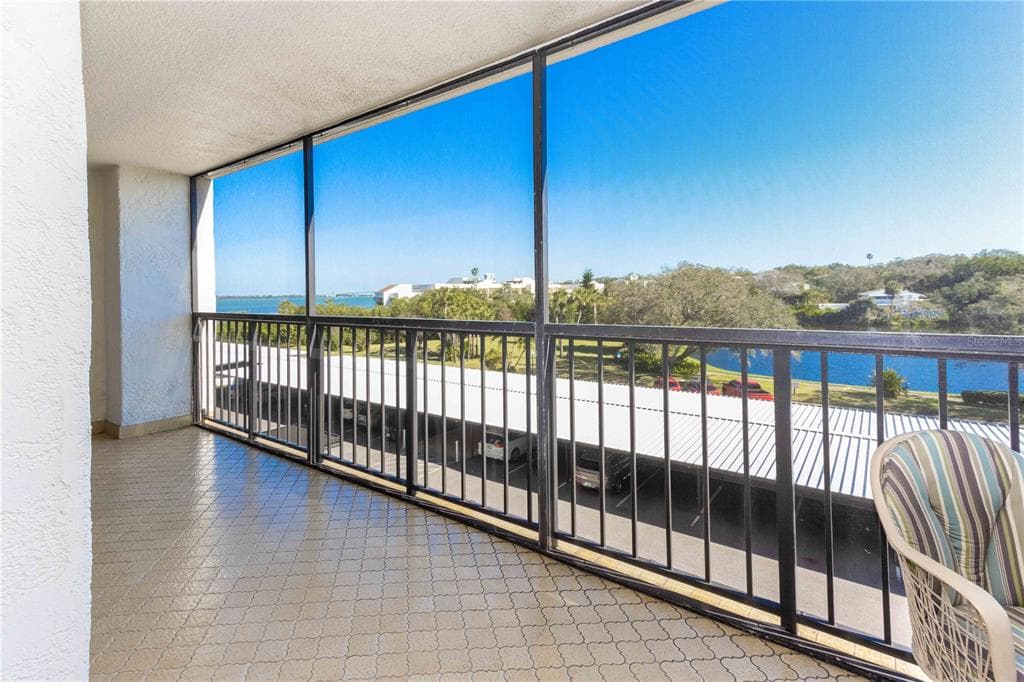 100 OAKMONT LANE UNIT 405 BELLEAIR, FL 33756