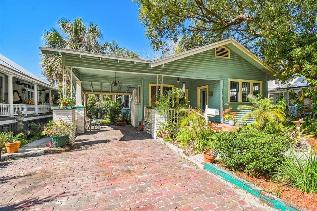 5108 N BRANCH AVENUE TAMPA, FL 33603