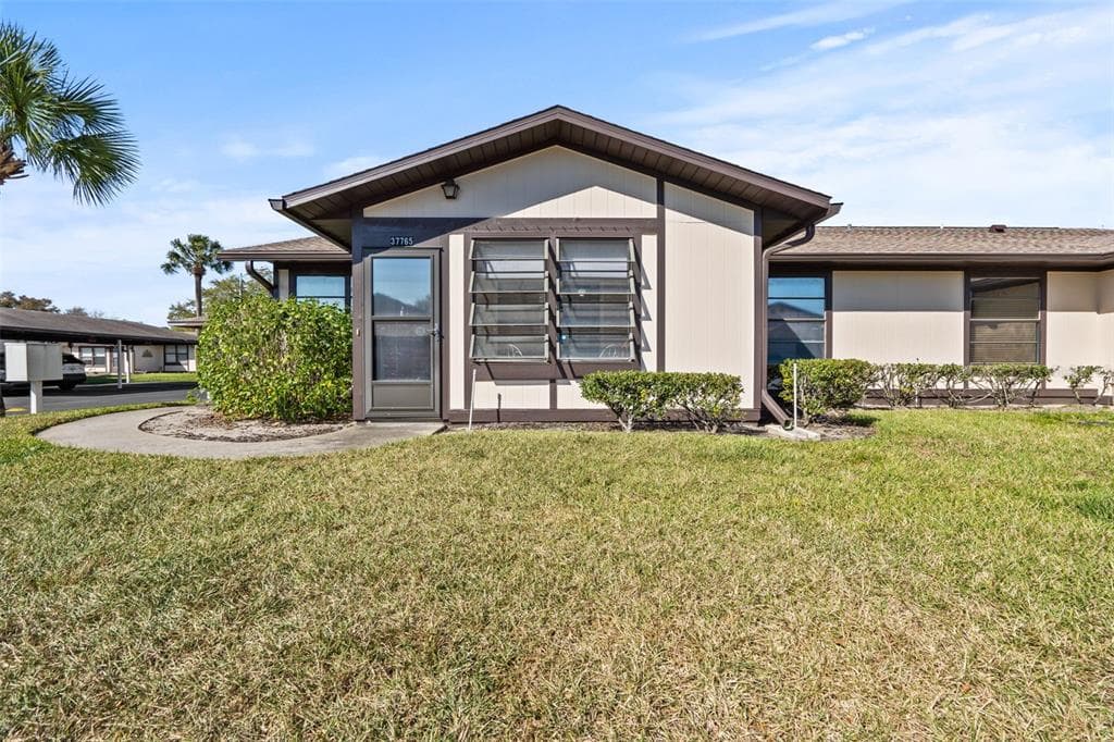 37765 ALISSA DRIVE UNIT 37765 ZEPHYRHILLS, FL 33542