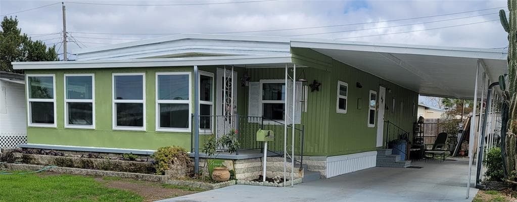 1836 PLEASURE DRIVE HOLIDAY, FL 34691