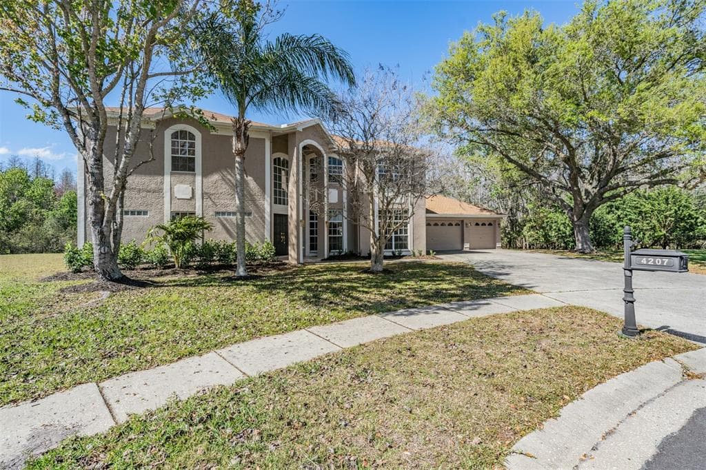4207 RUSSON WAY LUTZ, FL 33558