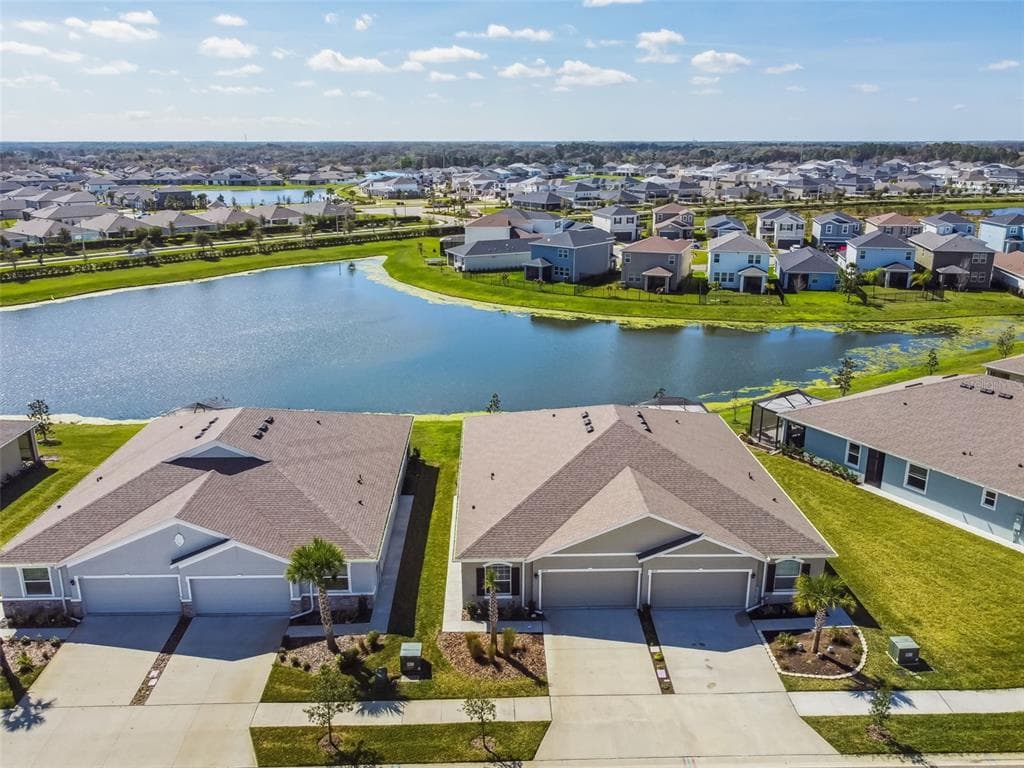 7868 STONEBROOK CIRCLE WESLEY CHAPEL, FL 33545
