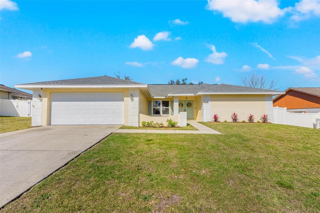 18645 WHITE PINE CIRCLE HUDSON, FL 34667