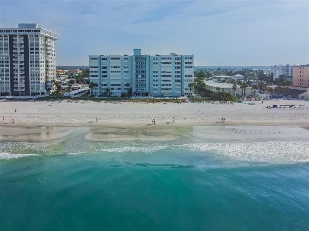 17400 GULF BOULEVARD UNIT C7 REDINGTON SHORES, FL 33708