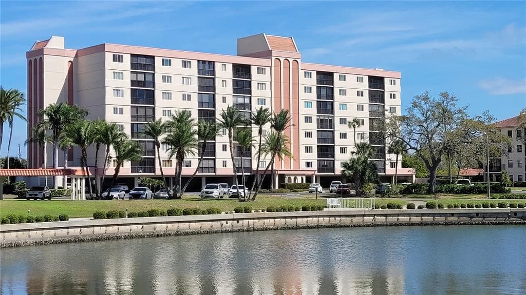 19029 US HIGHWAY 19 N UNIT 9-201 CLEARWATER, FL 33764