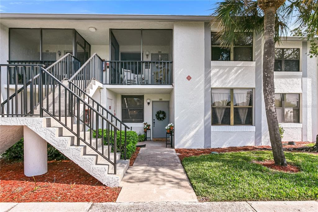 2073 W SKIMMER COURT UNIT 214 CLEARWATER, FL 33762