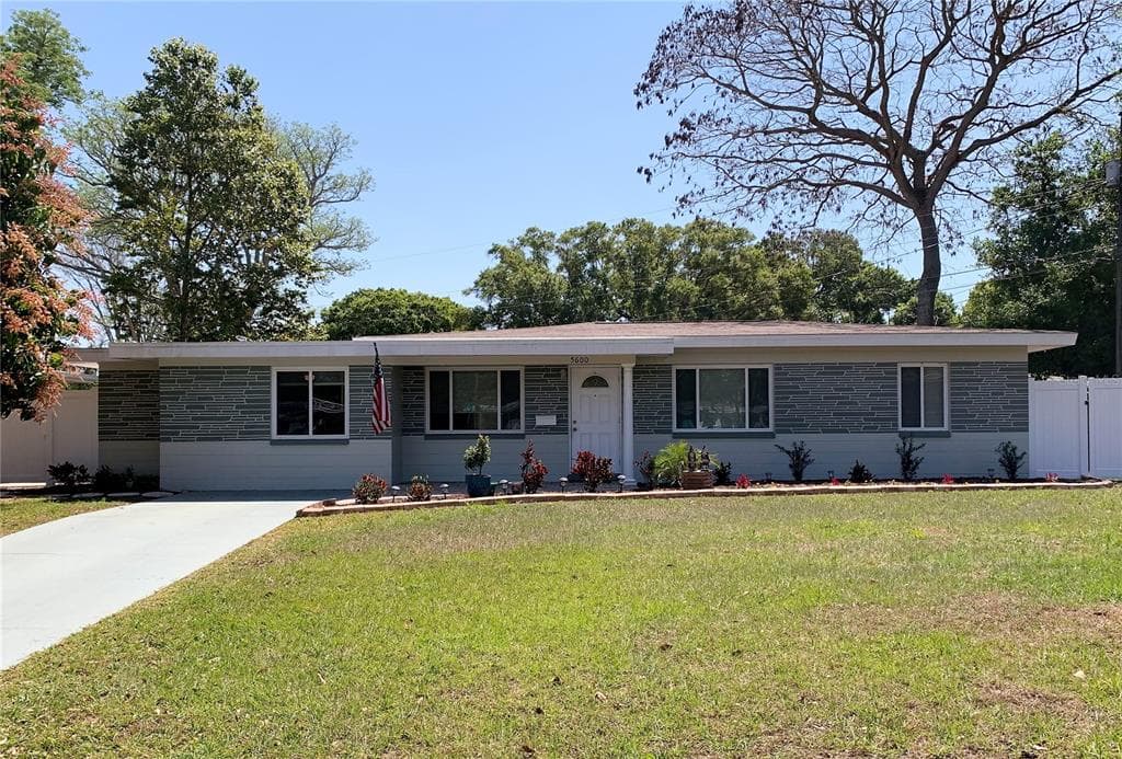5600 32ND AVENUE N ST PETERSBURG, FL 33710