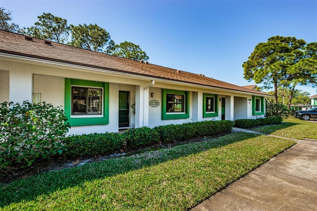2550 ROYAL PINES CIRCLE UNIT 12-C CLEARWATER, FL 33763
