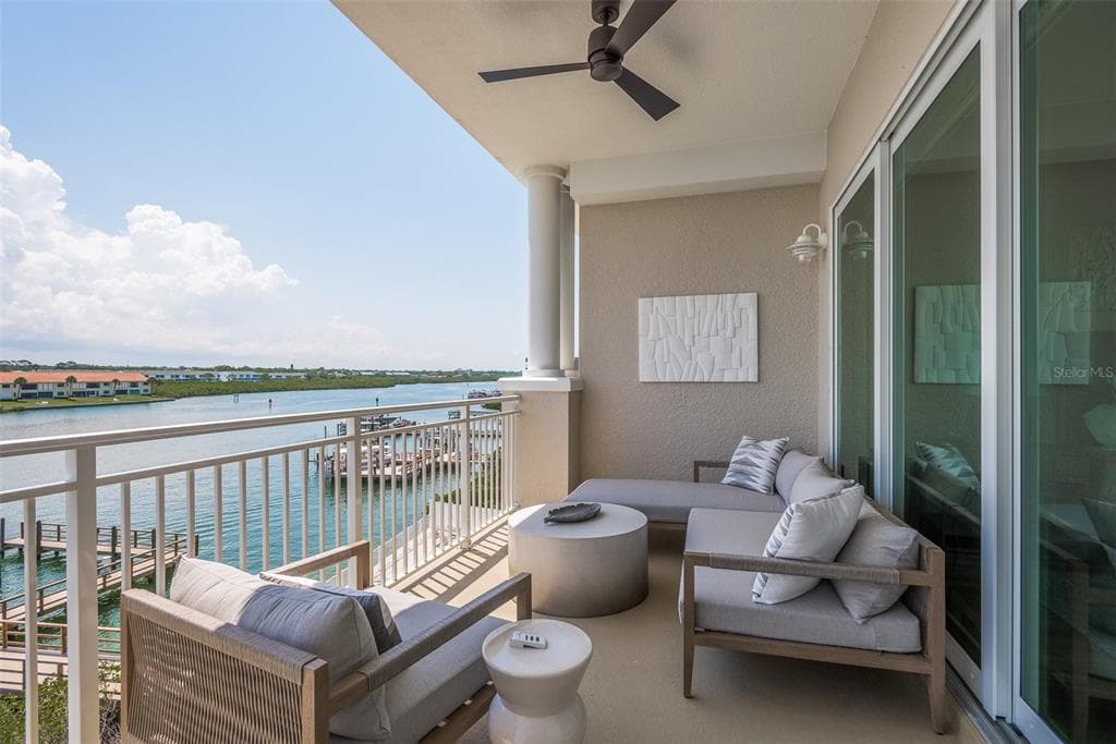 20001 GULF BOULEVARD UNIT 405