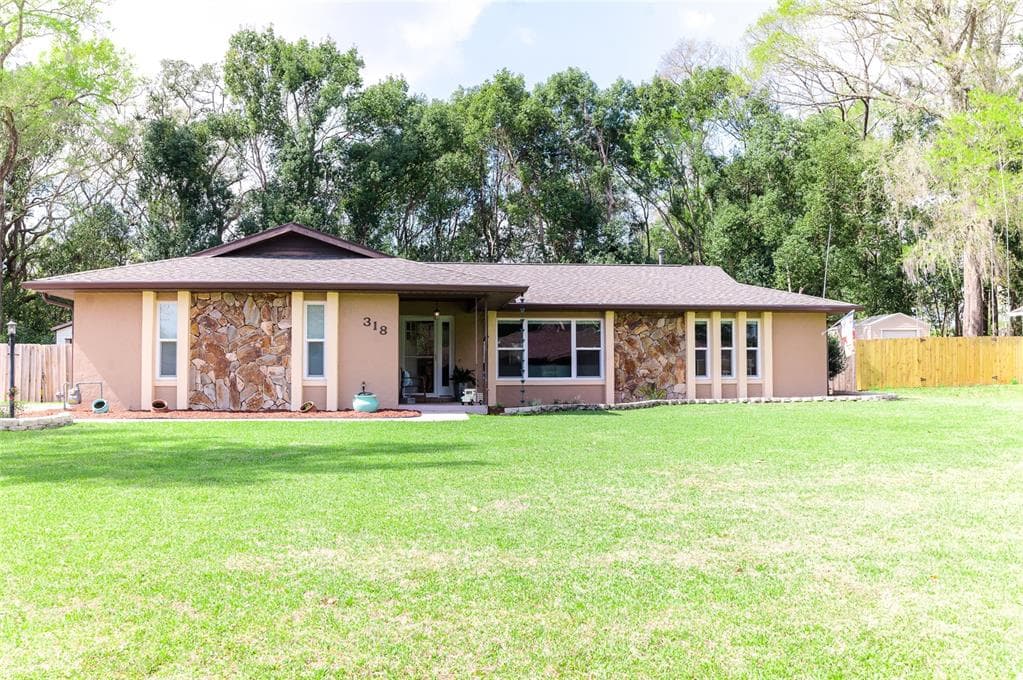 318 NE 47TH COURT OCALA, FL 34470