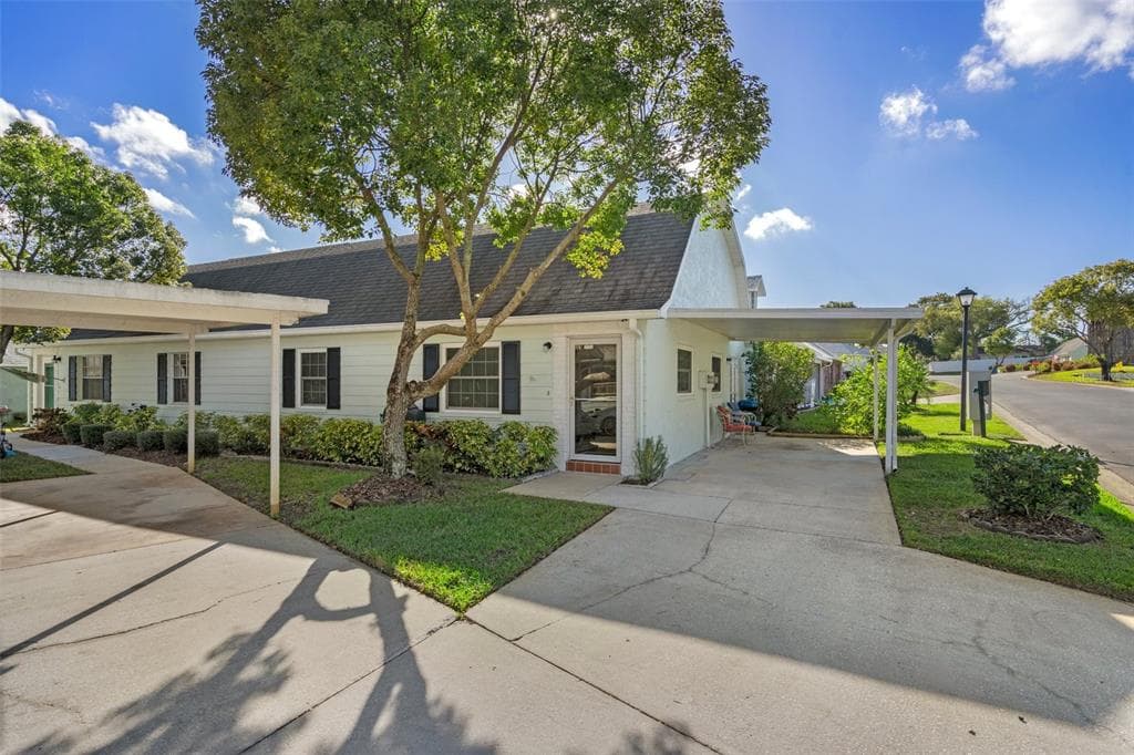 6700 DEVONSHIRE LANE UNIT 9B NEW PORT RICHEY, FL 34653