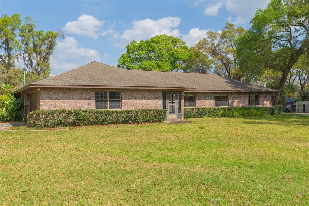 4702 DURANT ROAD DOVER, FL 33527