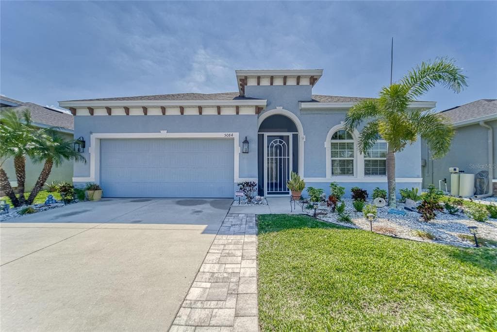 5084 INSHORE LANDING DRIVE APOLLO BEACH, FL 33572