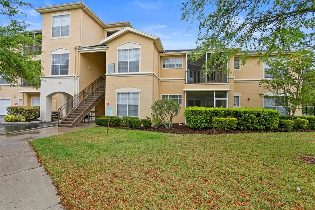 5125 PALM SPRINGS BOULEVARD UNIT 12105 TAMPA, FL 33647