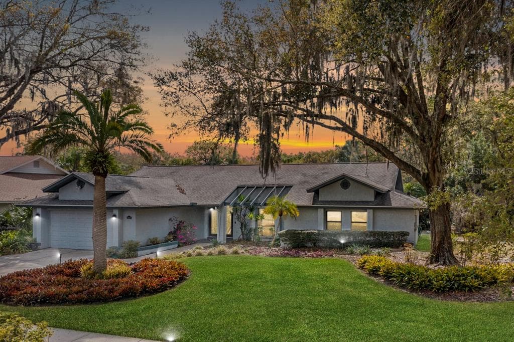 18227 CLEAR LAKE DRIVE LUTZ, FL 33548