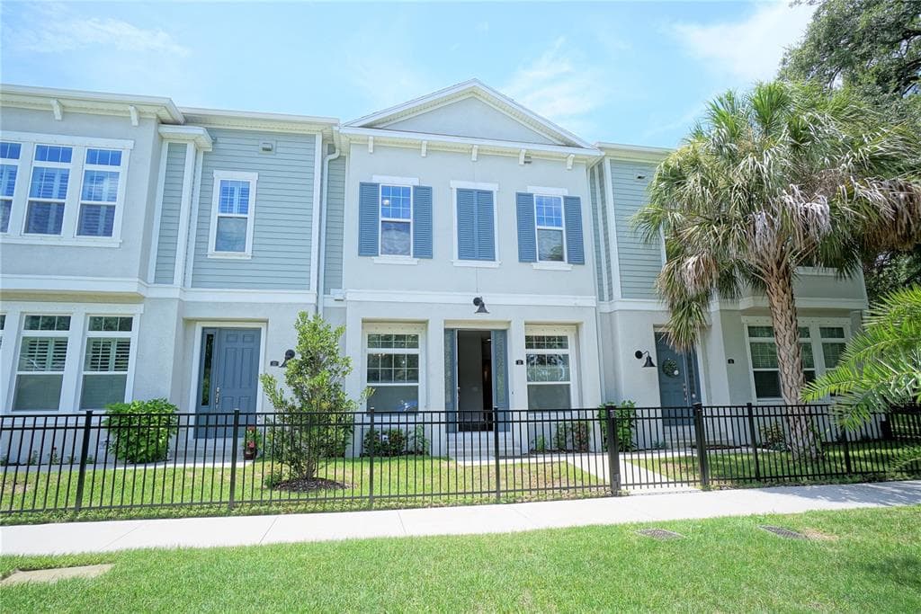 115 N ARRAWANA AVENUE UNIT 12 TAMPA, FL 33609