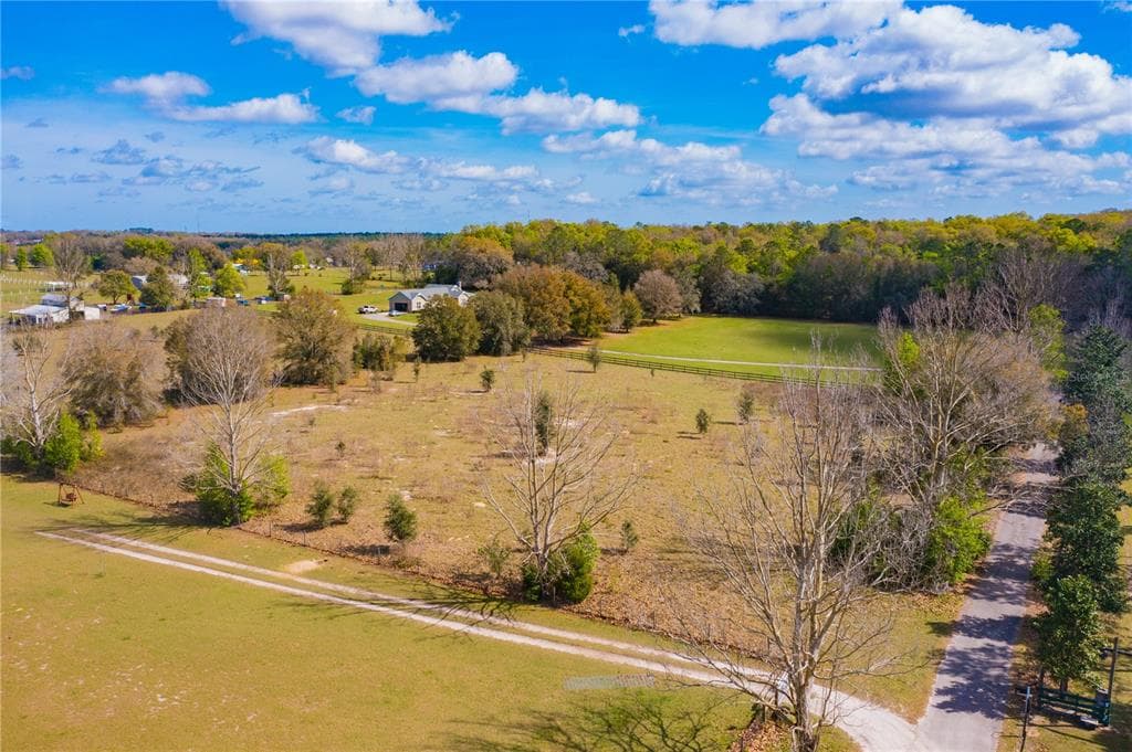 FLORRIE MAE LANE DADE CITY, FL 33523