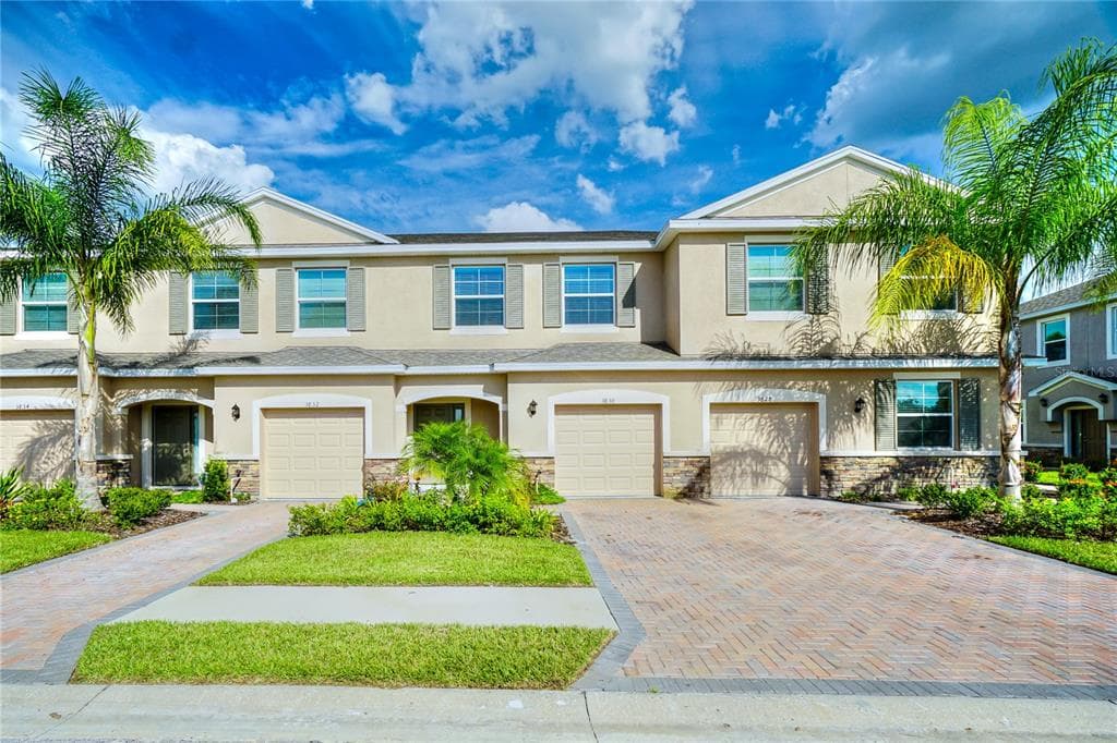 3830 SILVERLAKE WAY WESLEY CHAPEL, FL 33544