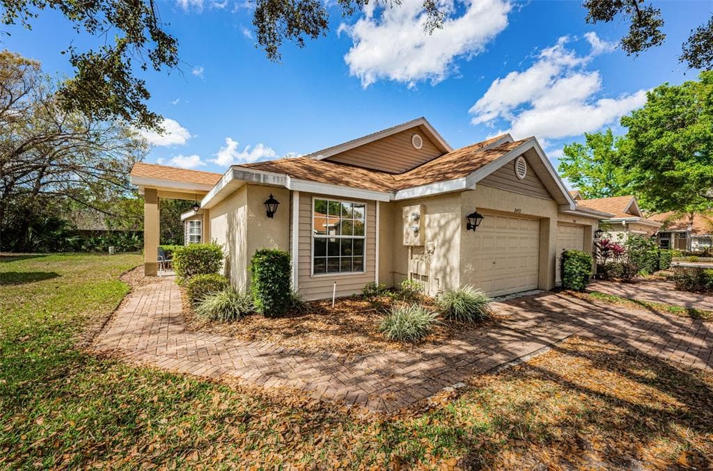 2453 NEW HAVEN CIRCLE SUN CITY CENTER, FL 33573