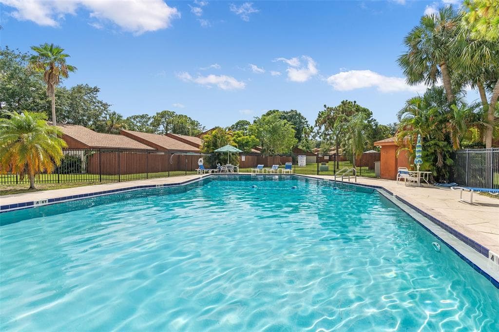 2074 SUNSET POINT ROAD UNIT 136 CLEARWATER, FL 33765