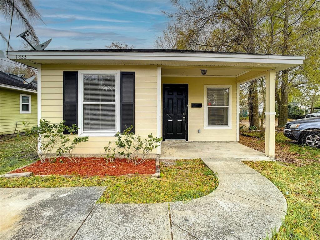 1833 W 10TH STREET JACKSONVILLE, FL 32209