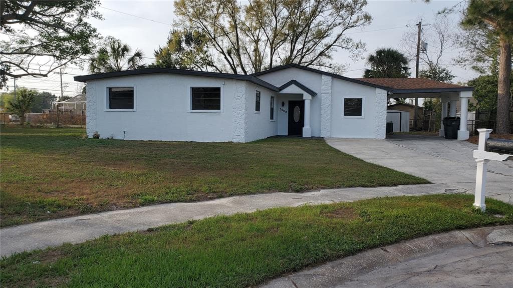 1523 CLAIR MEL CIRCLE TAMPA, FL 33619