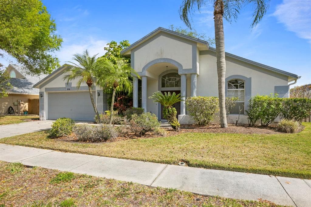 9250 DAYFLOWER DRIVE TAMPA, FL 33647