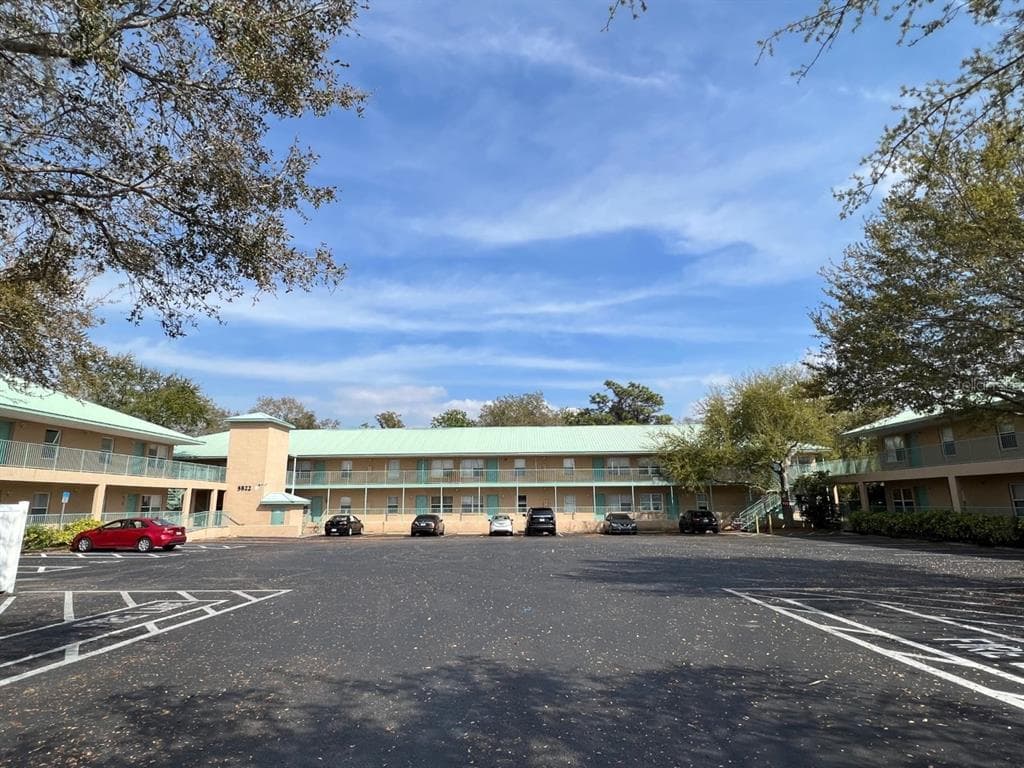 5822 CONGRESS STREET UNIT 101 NEW PORT RICHEY, FL 34653